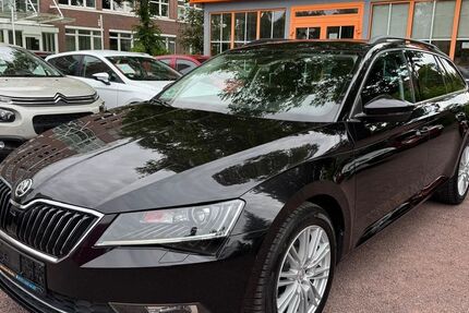 Skoda Superb 167.900 km 11.990 &euro; Magdeburg 39124