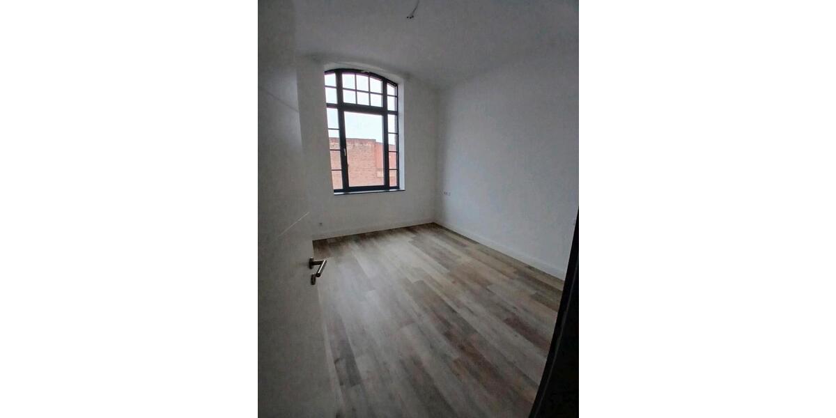 Etagenwohnung Burg - 4 Zimmer, 111 m&sup2;, 1.270&euro; | Angebot:24513246