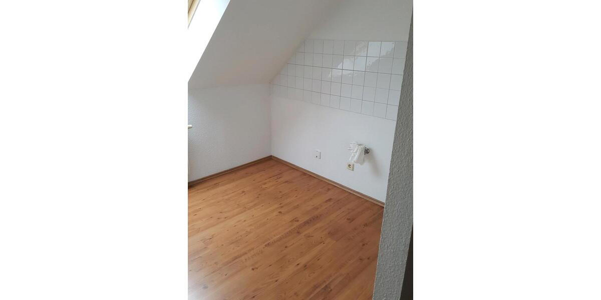 Dachgeschoßwohnung Magdeburg Leipziger Straße - 3 Zimmer, 67 m&sup2;, 135.000&euro; | Angebot:26034118