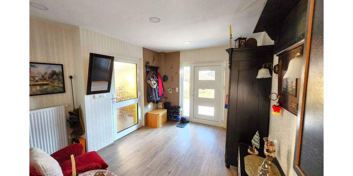Doppelhaushälfte Barleben - 3 Zimmer, 130 m&sup2;, 295.000&euro; | Angebot:25669399
