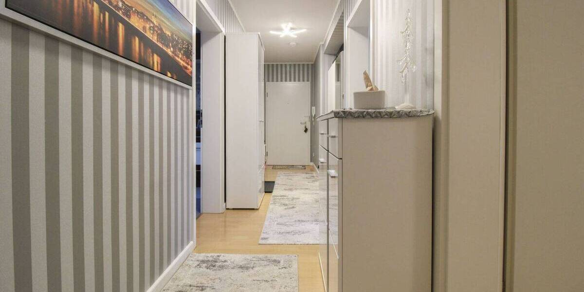 Etagenwohnung Magdeburg Ottersleben - 4 Zimmer, 132 m&sup2;, 275.000&euro; | Angebot:26451487