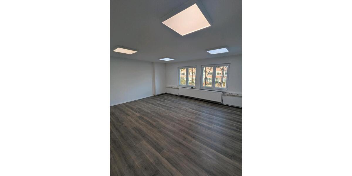 heller, moderner Büroraum in Magdeburg zu vermieten zimmer