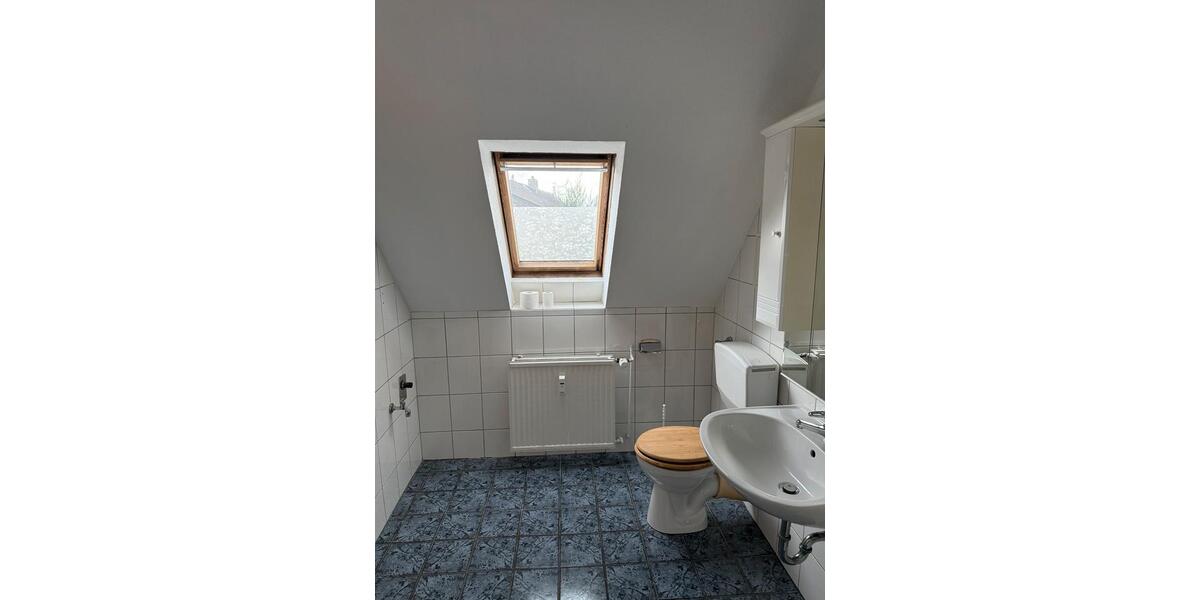 Dachgeschoßwohnung Magdeburg Ottersleben - 1.5 Zimmer, 30 m&sup2;, 420&euro; | Angebot:24680727