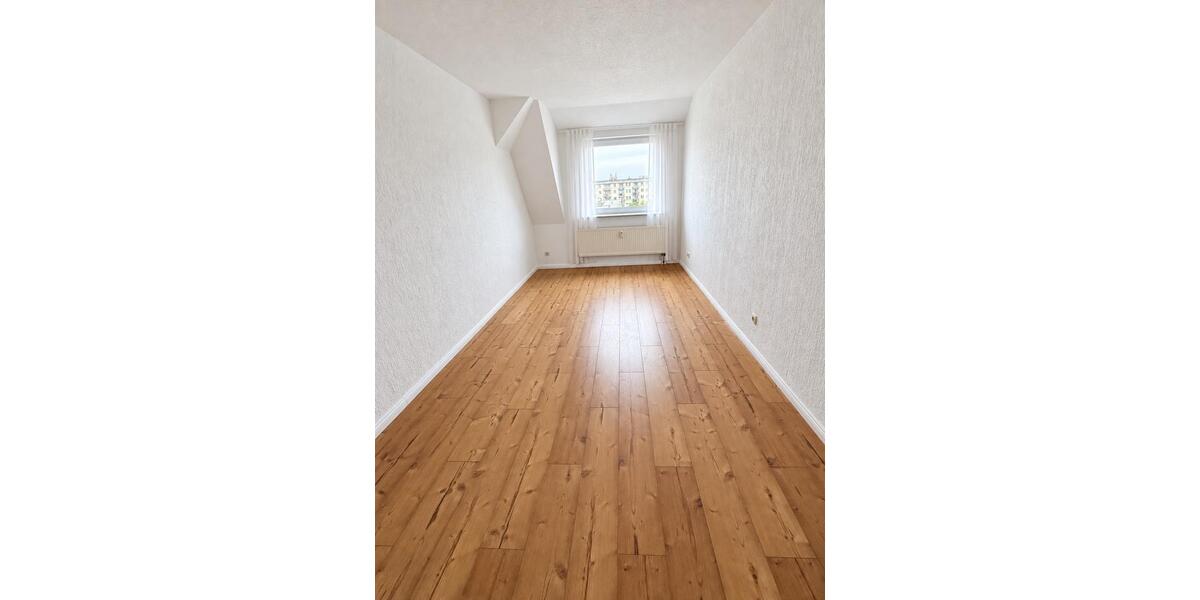 Etagenwohnung Magdeburg Leipziger Straße - 3 Zimmer, 102 m&sup2;, 765&euro; | Angebot:27533105