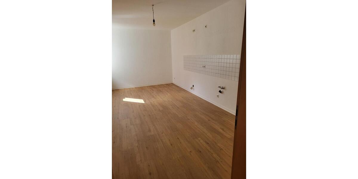 Etagenwohnung Magdeburg Leipziger Straße - 1 Zimmer, 57 m&sup2;, 370&euro; | Angebot:25792932