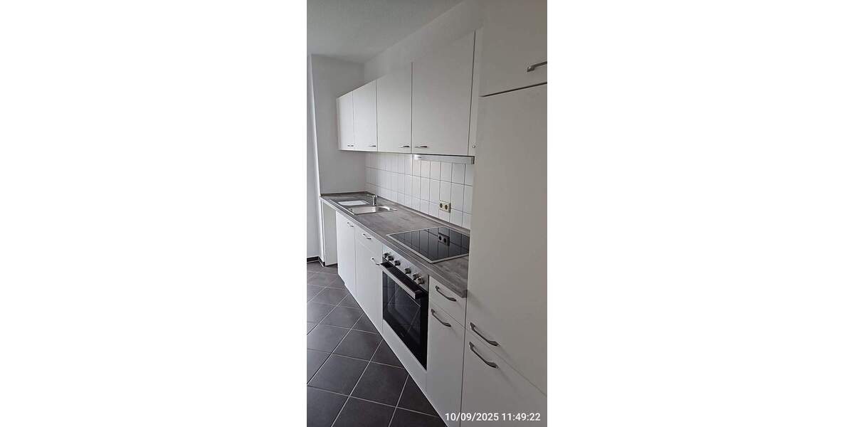 Etagenwohnung Magdeburg Sudenburg - 3 Zimmer, 66 m&sup2;, 585&euro; | Angebot:26243700
