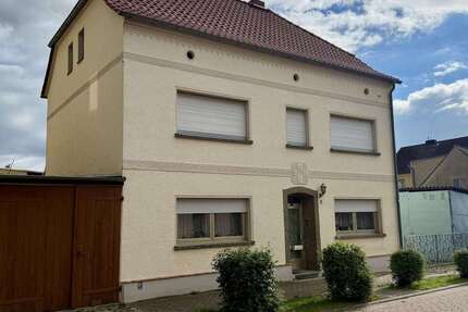 Haus zum Kaufen in Leitzkau 129.000 € 160 m² 6 zimmer