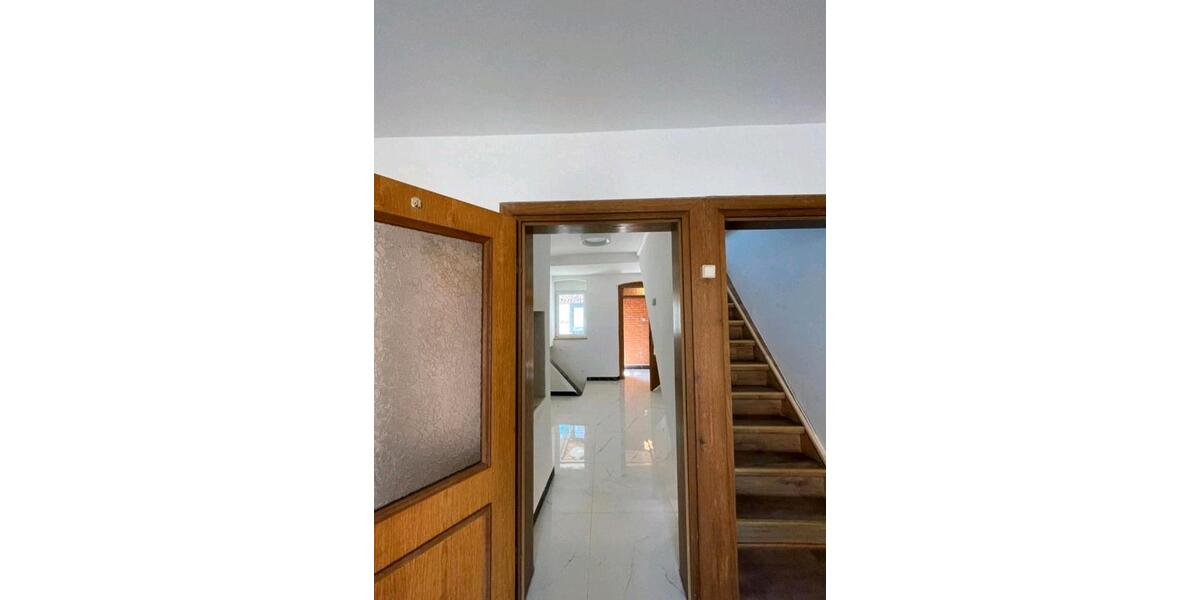Einfamilienhaus Magdeburg Barleber See - 5 Zimmer, 180 m&sup2;, 130.000&euro; | Angebot:26781159