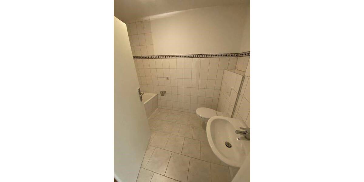Etagenwohnung Magdeburg Sudenburg - 3 Zimmer, 62 m&sup2;, 402&euro; | Angebot:26843996