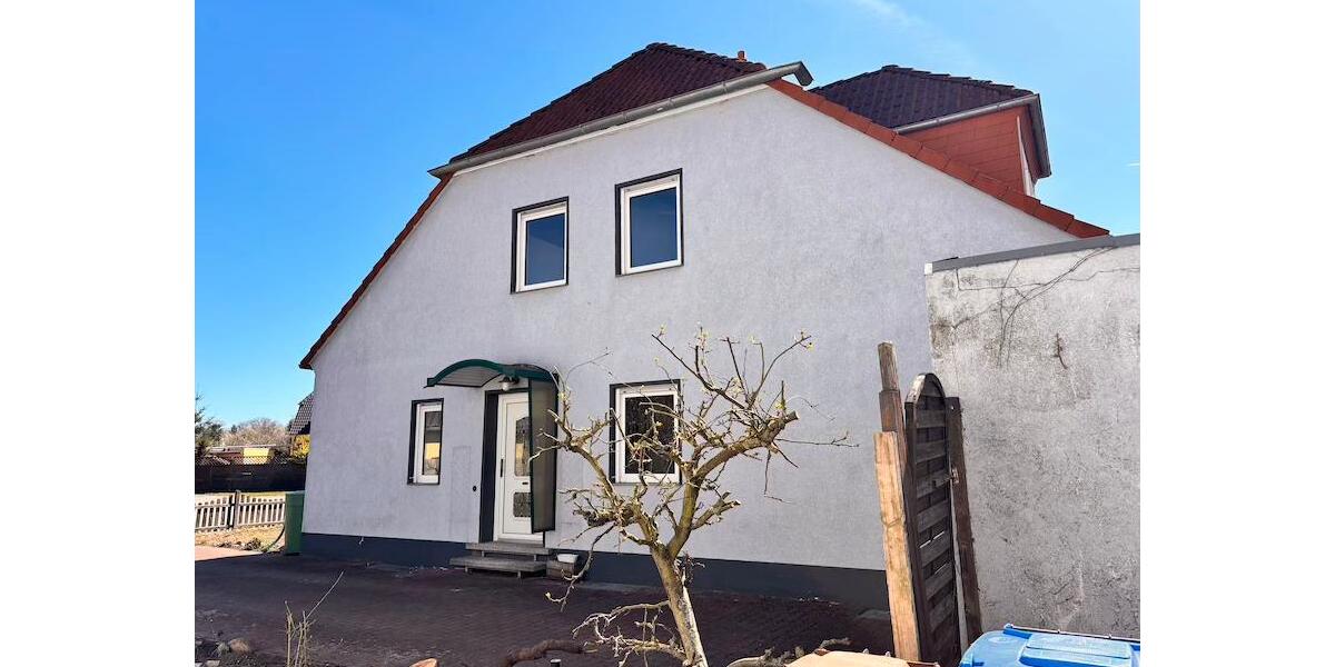 Doppelhaushälfte Egeln - 4.5 Zimmer, 99 m&sup2;, 210.000&euro; | Angebot:26089116
