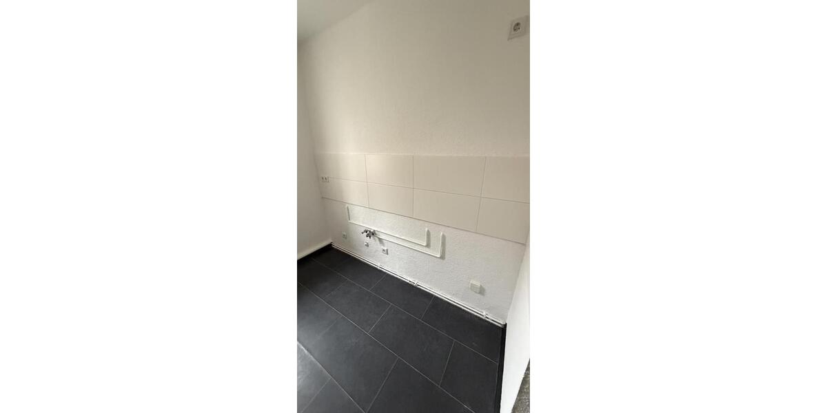 Etagenwohnung Schönebeck (Elbe) - 2 Zimmer, 49 m&sup2;, 285&euro; | Angebot:26251282