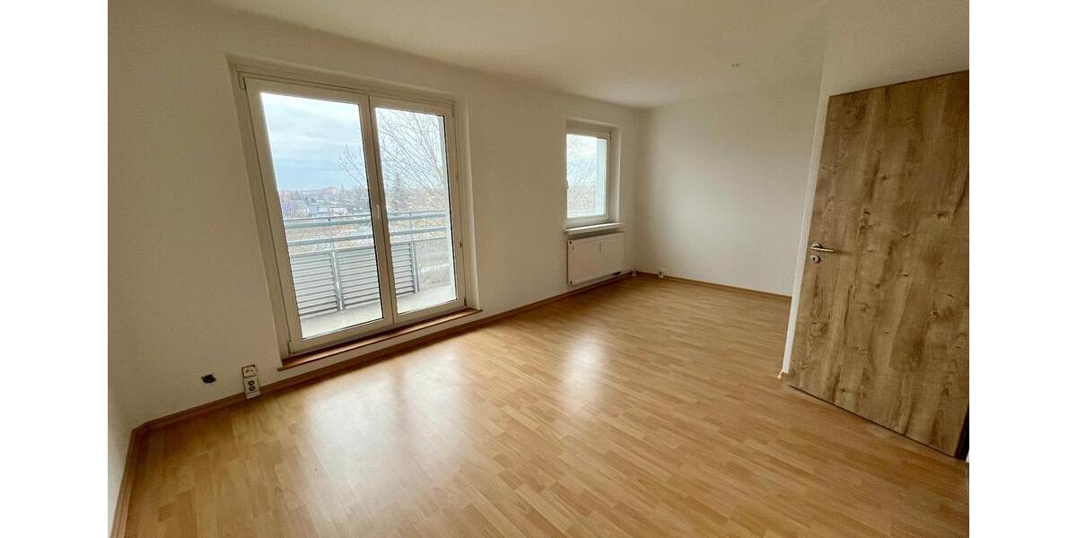 Etagenwohnung Magdeburg Großer Silberberg - 4 Zimmer, 66 m&sup2;, 460&euro; | Angebot:24453370