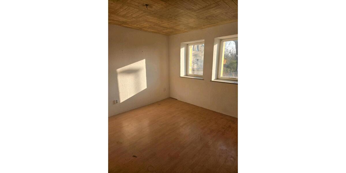 Bauernhaus, Landhaus Calbe (Saale) - 12 Zimmer, 200 m&sup2;, 79.400&euro; | Angebot:26521048