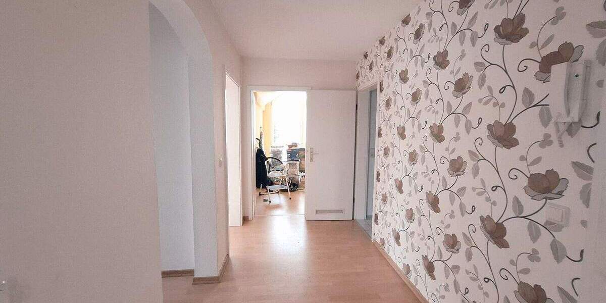 Etagenwohnung Magdeburg / Neu Olvenstedt Neu Olvenstedt - 3 Zimmer, 68 m&sup2;, 530&euro; | Angebot:25708342