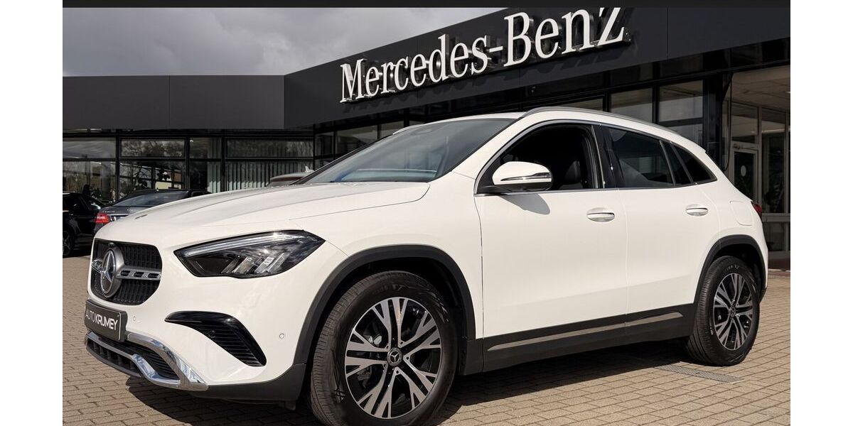 Mercedes-Benz GLA 180 3.300 km 43.300 &euro; Magdeburg 39120