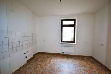 Wohnung zum Mieten in Magdeburg 588 € 81.7 m² 4 zimmer