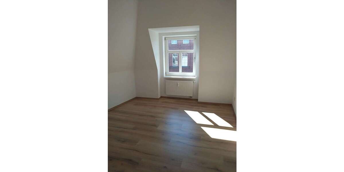 Etagenwohnung Burg - 2 Zimmer, 42 m&sup2;, 330&euro; | Angebot:26897523