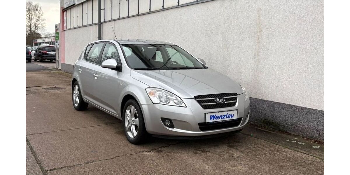 Kia ceed / Ceed 100.000 km 4.950 &euro; Magdeburg 39128
