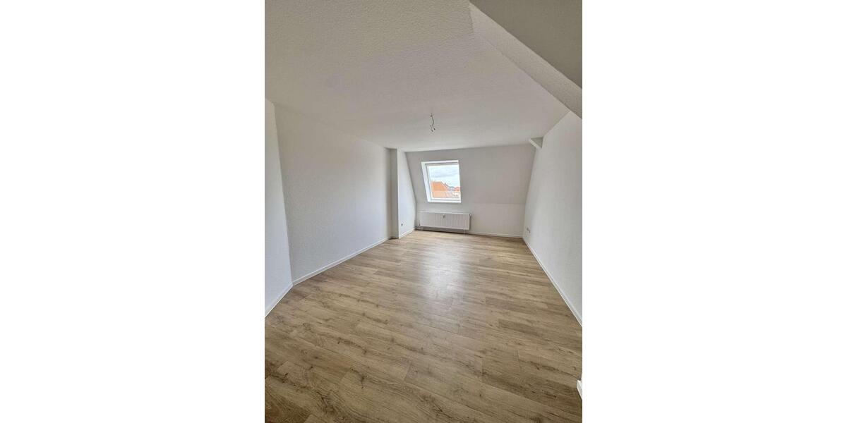 Dachgeschoßwohnung Magdeburg Leipziger Straße - 3 Zimmer, 78 m&sup2;, 799&euro; | Angebot:26074820
