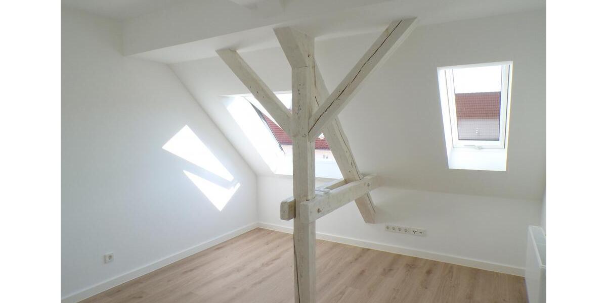 Dachgeschoßwohnung Magdeburg Nordwest - 4 Zimmer, 124 m&sup2;, 1.364&euro; | Angebot:24255460