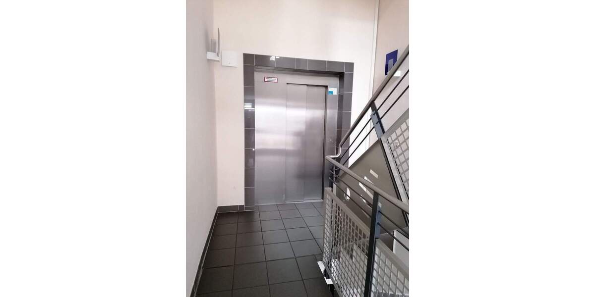 Etagenwohnung Magdeburg Sudenburg - 3 Zimmer, 66 m&sup2;, 585&euro; | Angebot:26243700