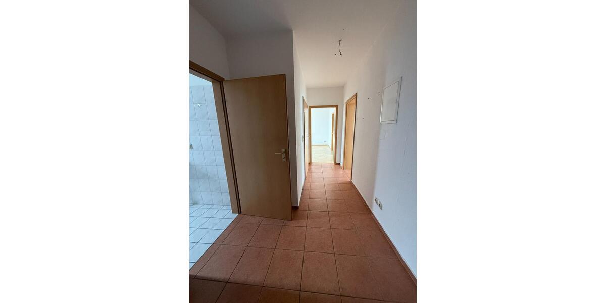 Etagenwohnung Magdeburg Alte Neustadt - 3 Zimmer, 71 m&sup2;, 500&euro; | Angebot:25960986