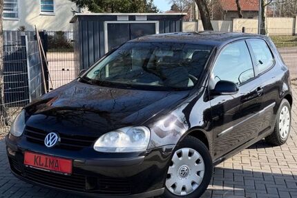 VW Golf 173.000 km 2.500 &euro; Heyrothsberge Bideritz 39175
