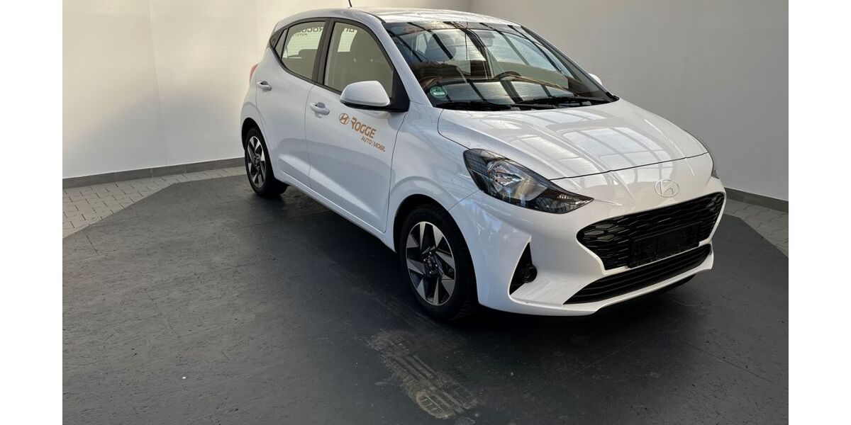 Hyundai i10 9.301 km 16.690 &euro; Magdeburg 39116