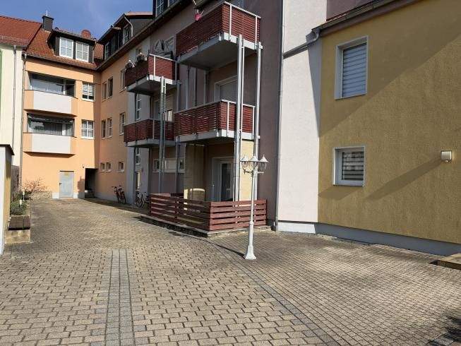 Etagenwohnung Oschersleben Oschersleben - 4 Zimmer, 110 m&sup2;, 640&euro; | Angebot:25536160