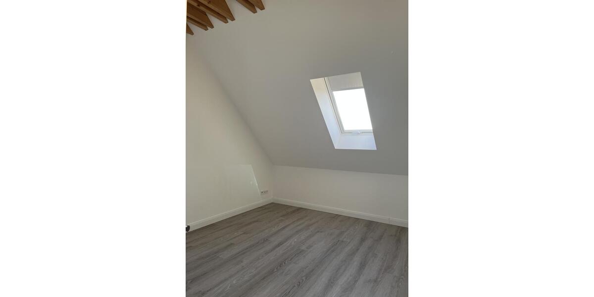 Dachgeschoßwohnung Möckern - 4 Zimmer, 114 m&sup2;, 1.145&euro; | Angebot:25803631