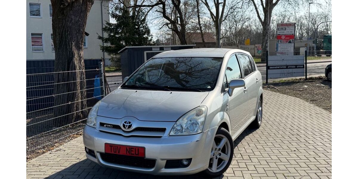 Toyota Corolla Verso 280.000 km 2.500 &euro; Heyrothsberge Bideritz 39175