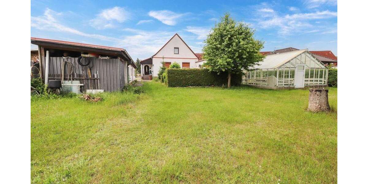 Einfamilienhaus Möser - 7 Zimmer, 124 m&sup2;, 255.000&euro; | Angebot:24377515