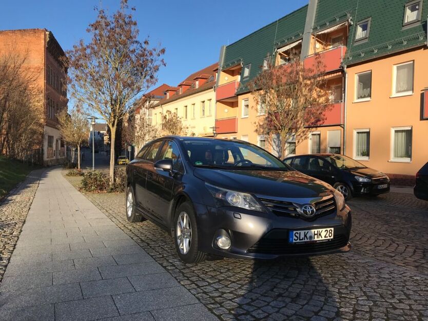 Toyota Avensis 235.000 km 5.750 € Hohenerxleben 39443