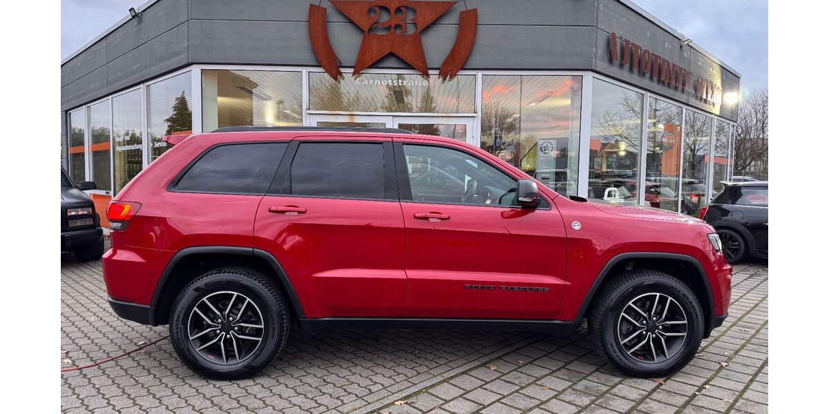 Jeep Grand Cherokee 135.000 km 26.950 &euro; Magdeburg 39120