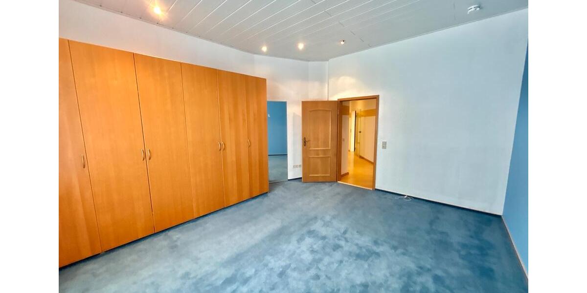 Elegante 5-Zimmer-Altbauwohnung mit Balkon in begehrter Lage Magdeburgs 5 zimmer