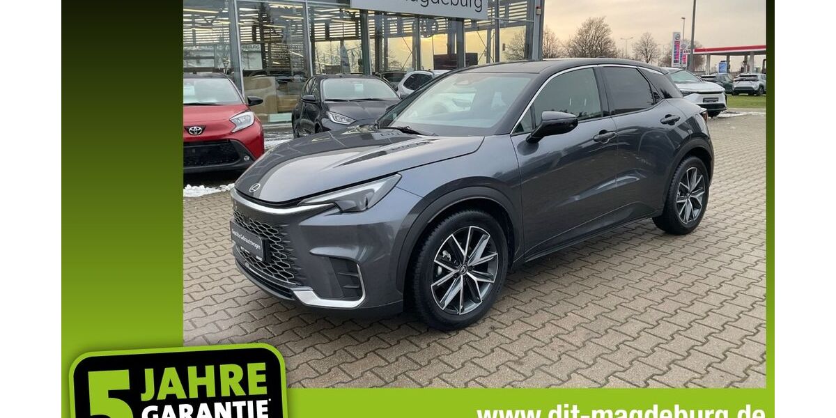 Lexus LBX 10.000 km 31.990 &euro; Magdeburg 39120