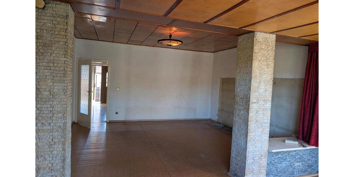 Einfamilienhaus Barleben - 4 Zimmer, 100 m&sup2;, 190.000&euro; | Angebot:26082762