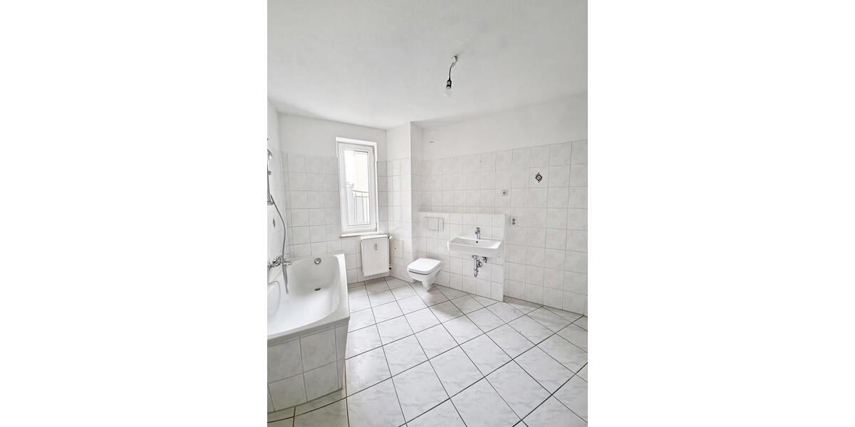 Etagenwohnung Magdeburg Nordwest - 3 Zimmer, 90 m&sup2;, 588&euro; | Angebot:25379558