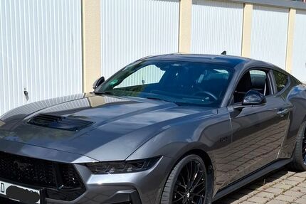 Ford Mustang 13.500 km 50.000 &euro; Magdeburg 39108