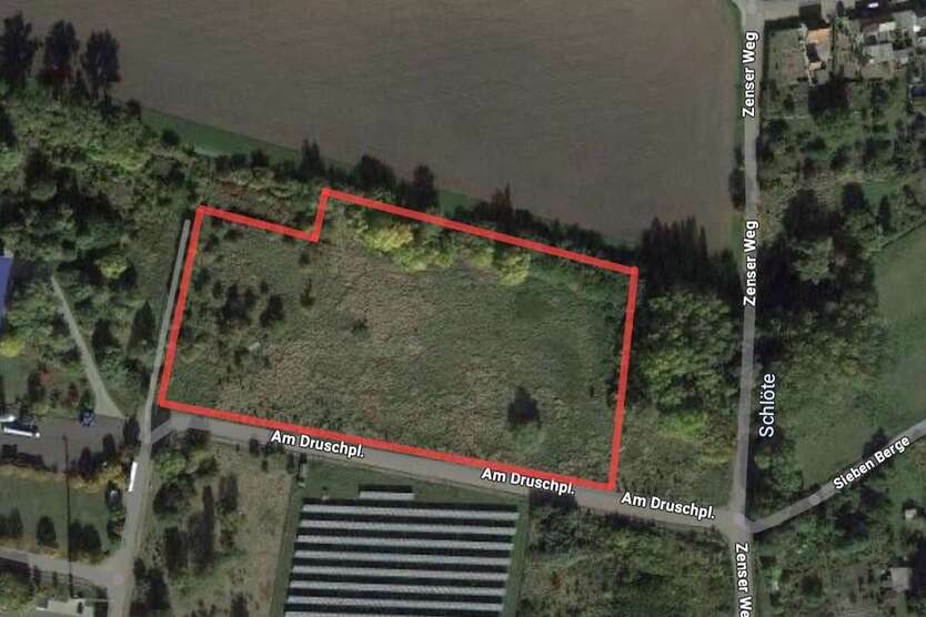 Grundstück in Staßfurt 868.500 € 19300 m² zimmer