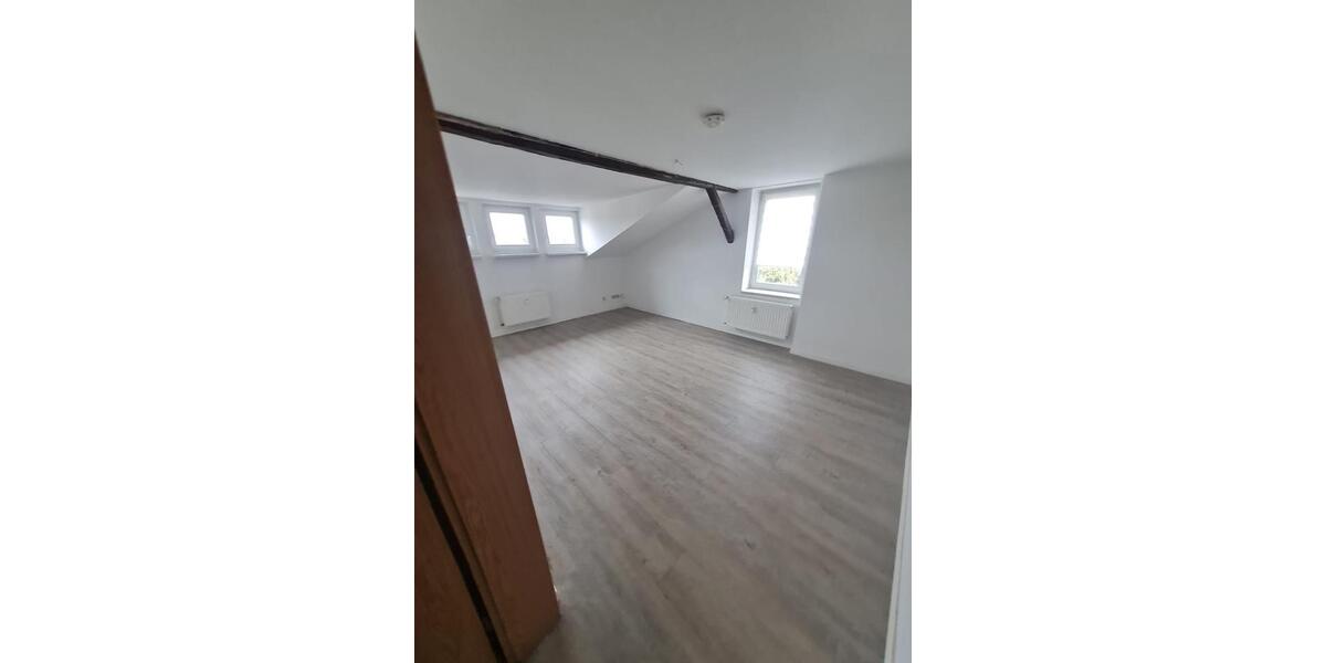 Dachgeschoßwohnung Magdeburg Beyendorf-Sohlen - 3 Zimmer, 70 m&sup2;, 400&euro; | Angebot:24354424
