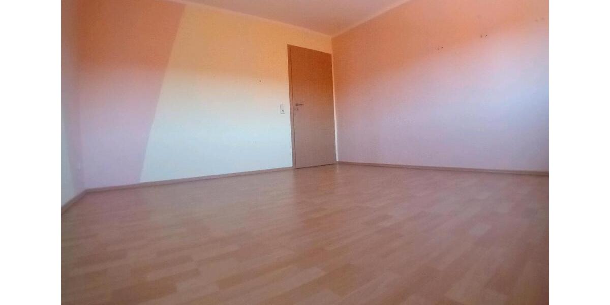 Etagenwohnung Bördeland - 3 Zimmer, 79 m&sup2;, 450&euro; | Angebot:24840237
