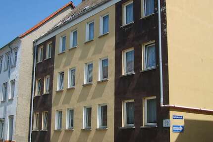 Haus zum Kaufen in Egeln 95.000 € 386.94 m² 18 zimmer