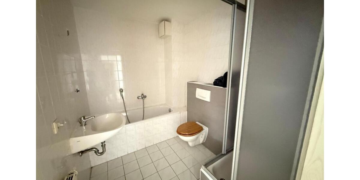 Erdgeschoßwohnung Magdeburg Neue Neustadt - 2 Zimmer, 76 m&sup2;, 500&euro; | Angebot:25632921