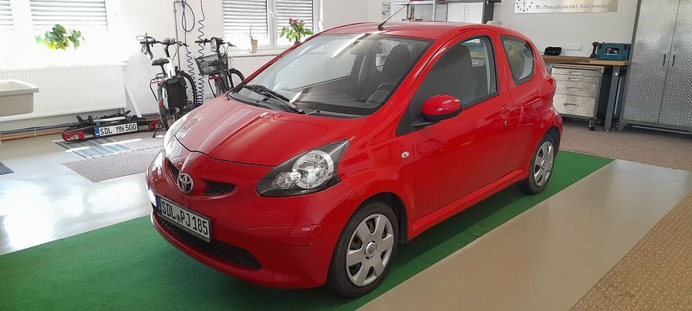 Aygo (X)