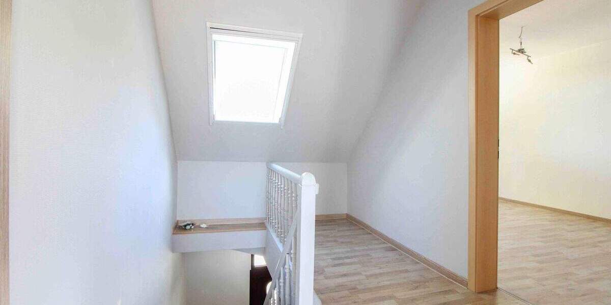 Doppelhaushälfte Eilsleben - 8 Zimmer, 170 m&sup2;, 155.000&euro; | Angebot:25319396