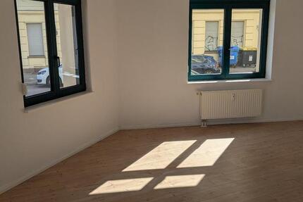 Wohnung Magdeburg Nordwest - 2 Zimmer, 65 m&sup2;, 550&euro; | Angebot:26022926