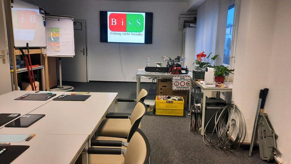 Gewerbeobjekt Burg - 100&euro; | Angebot:21120320