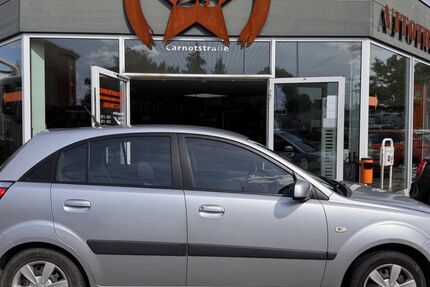 Kia Rio 113.000 km 2.490 € Magdeburg 39120