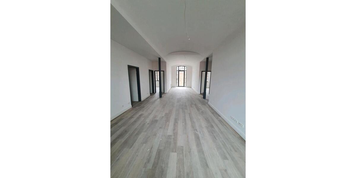 Etagenwohnung Burg - 4 Zimmer, 111 m&sup2;, 1.270&euro; | Angebot:24513246